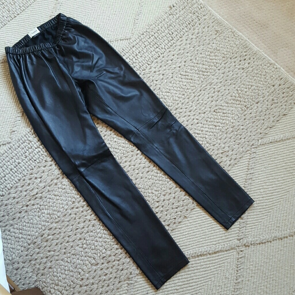 Neiman Marcus 100% leather leggings